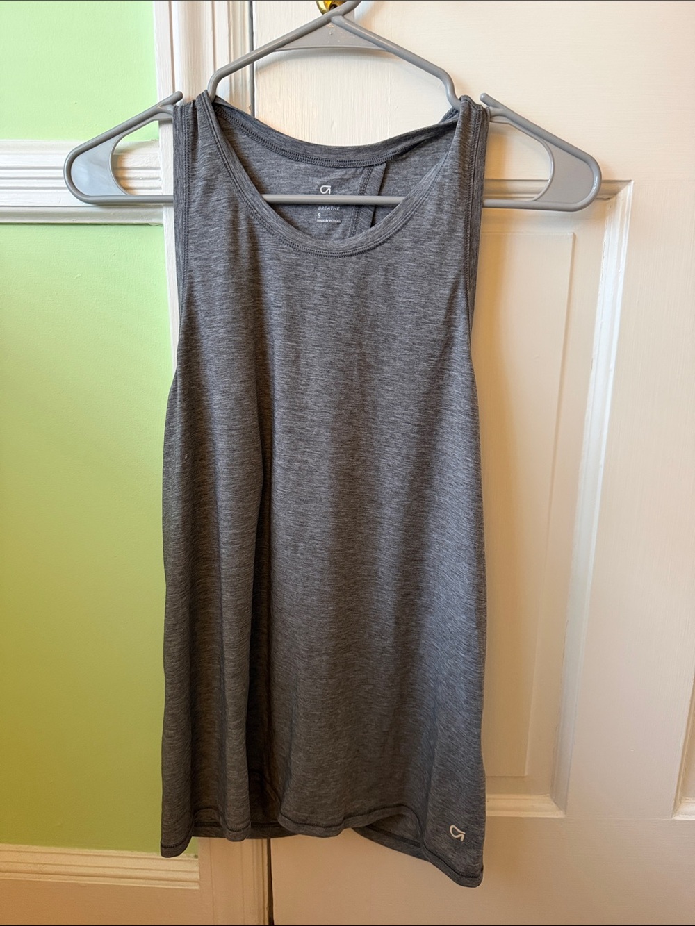Gap fit grey activewear tank top small